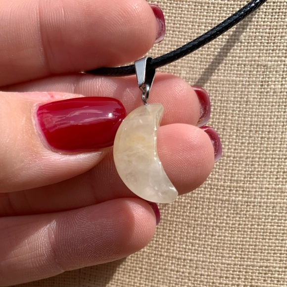 Handmade Genuine Stone Moon Amulet Necklace - Picture 4 of 12